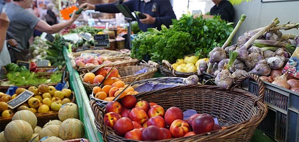 Marchés de plein air à Janzé : un atout direct sur la valeur des biens immobiliers